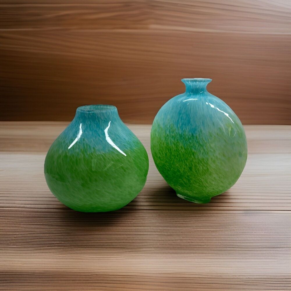 LOT OF 2 - Beautiful Vintage Hand Blown Glass Vases - VGC - Great Design